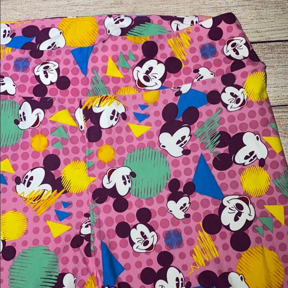 New Lularoe Disney/Valentines TC Leggings Bundle - Picture 5 of 6